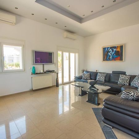 Villa Luca Pastida ภายนอก รูปภาพ